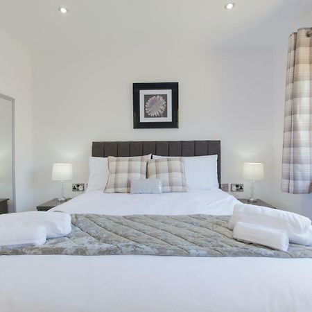 Leys Park Executive Apartments Dunfermline Exteriér fotografie