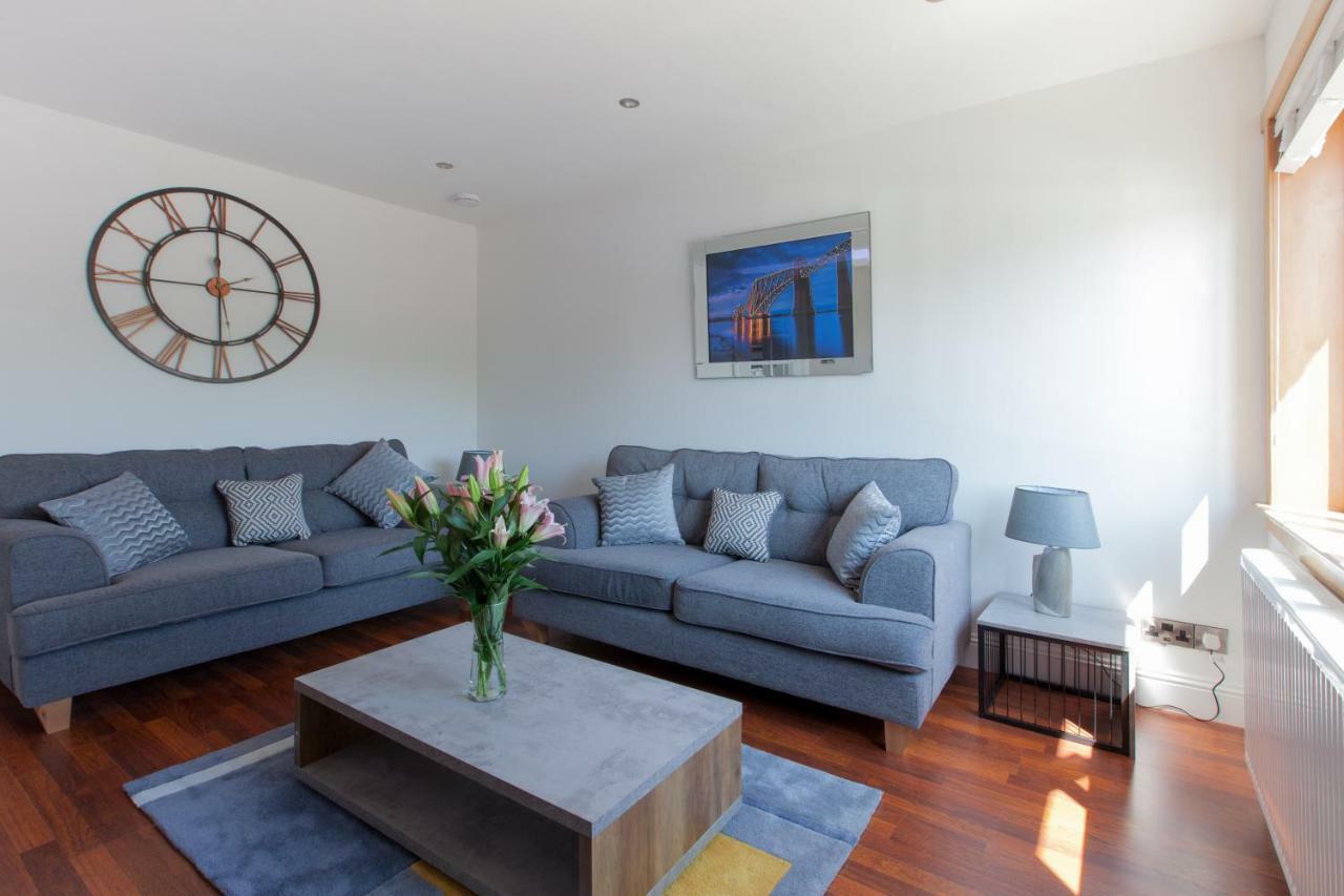 Leys Park Executive Apartments Dunfermline Exteriér fotografie